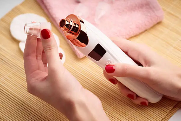 Lulupurest™ Vacuum Blackhead Remover &amp; Facial Pore Cleaner